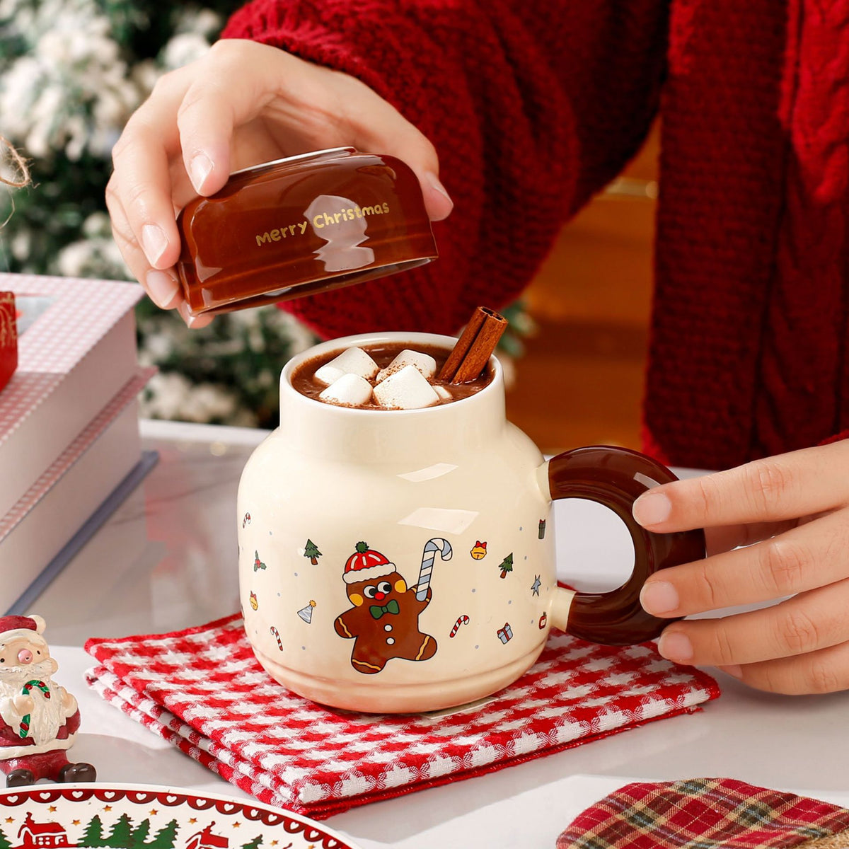 Santa Claus Ceramic Mug with Lid | Christmas Cocoa Cup Gift