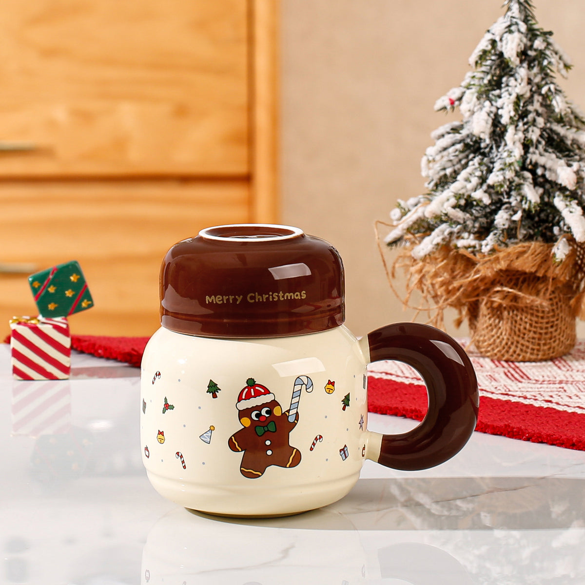 Santa Claus Ceramic Mug with Lid | Christmas Cocoa Cup Gift